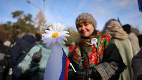 Что с Триколором сегодня в Парижанка