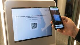 Почему приложение Сбербанка отсутствует в Google Play в Парижанка